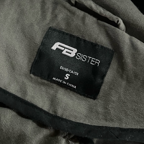 Green jacket - Picture 3 of 4